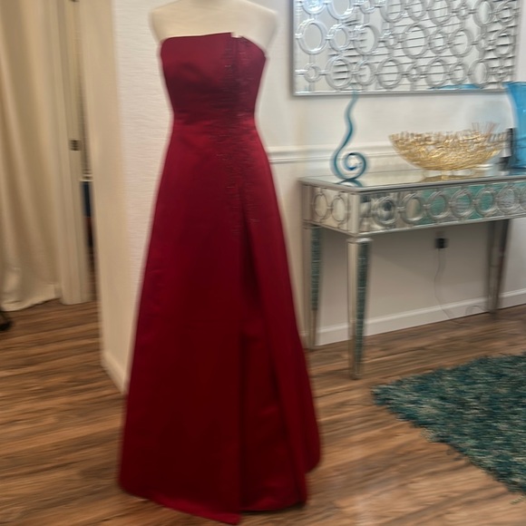 Michaelangelo Dresses & Skirts - Michaelangelo Red Gown, Dress Size 2